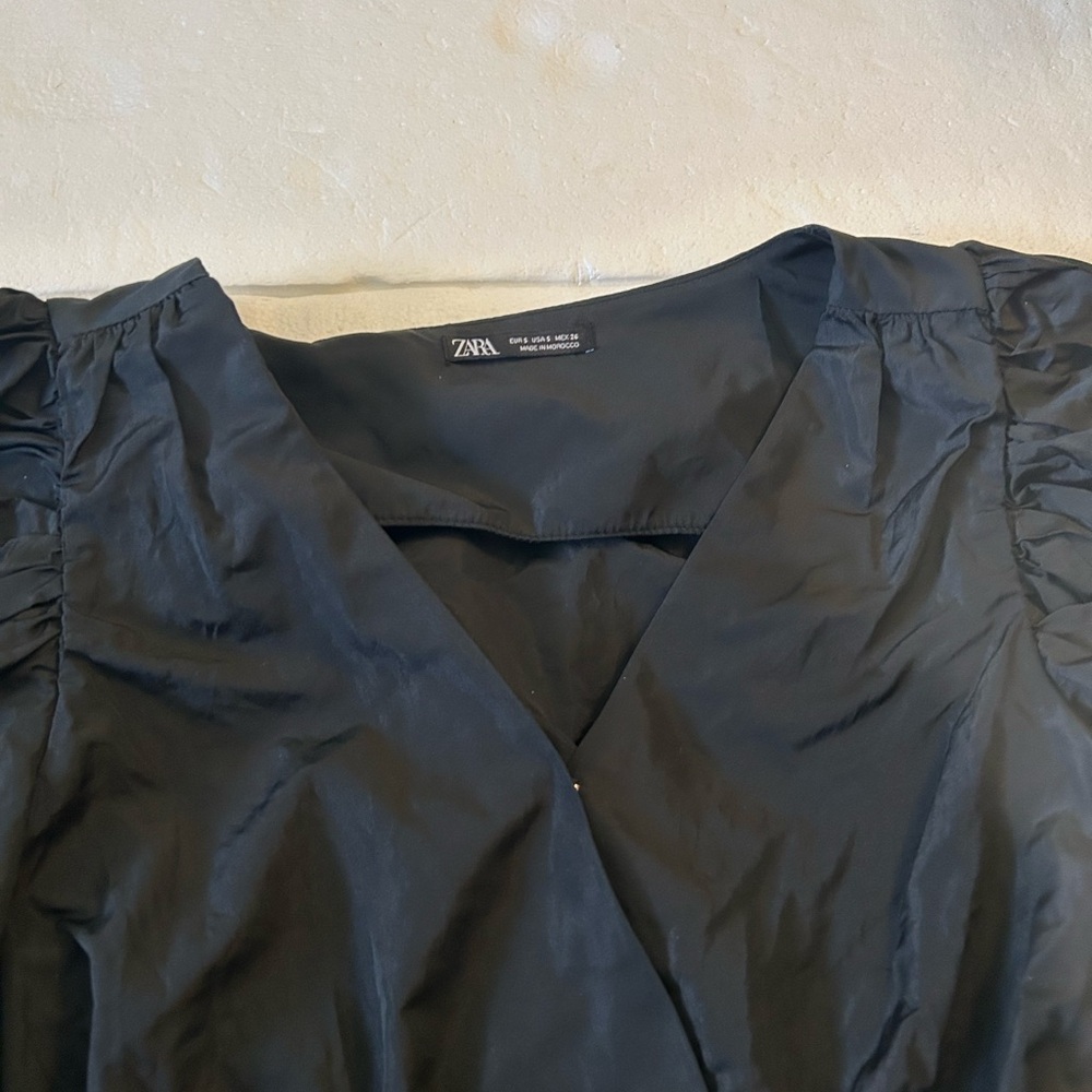 Zara Black Puff Sleeve Wrap Top with Pearl-Accent Belt - Picture 10 of 15